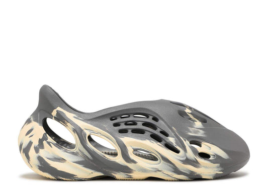 Yeezy Foam Runner 'XT Moon Grey'Unfading Sneaker