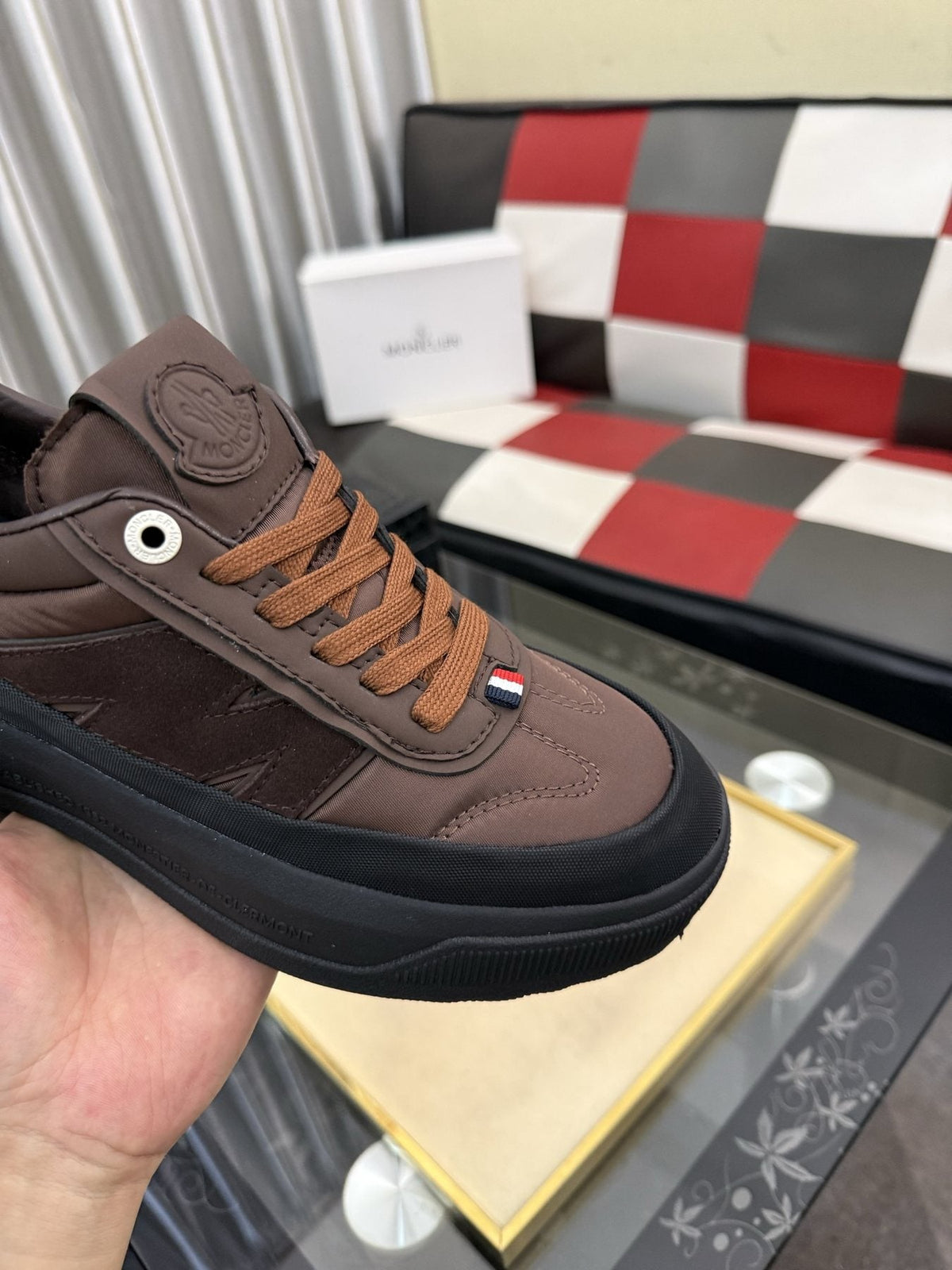 微商相册测试鞋子-Moncler Dark Brown and Black Low-Top Sneakers — model