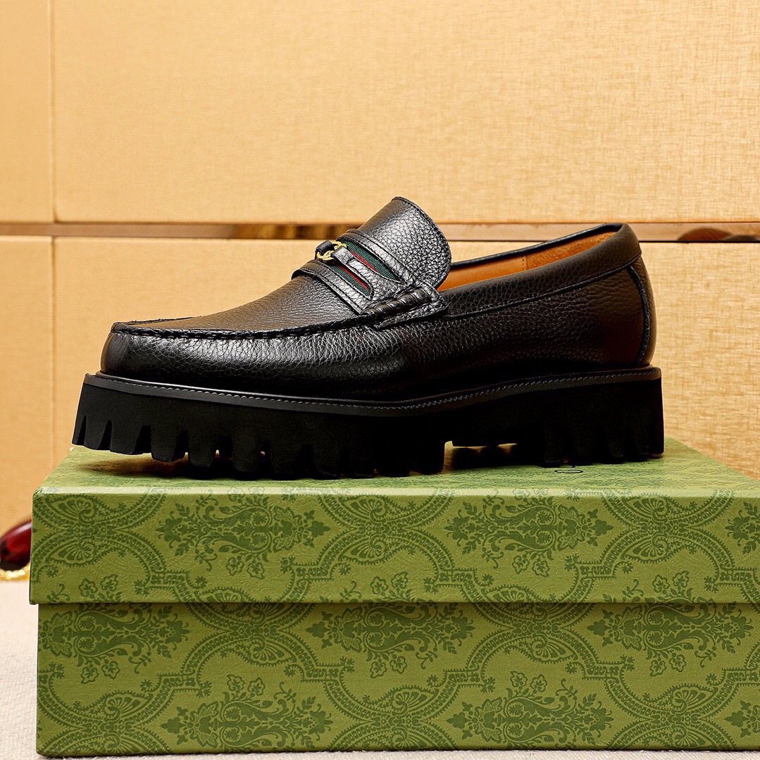 Gucci Black Metal-Bit Lug Sole Loafers — side