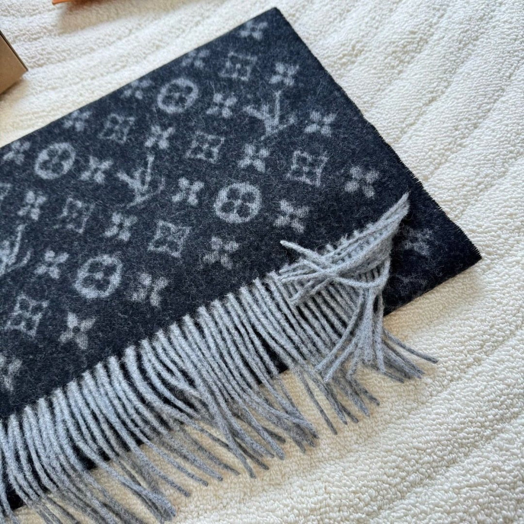 Louis Vuitton Black & Gray Monogram Scarf — detail