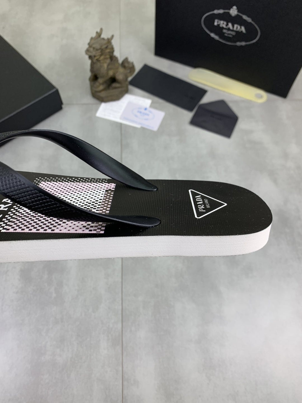 Prada Gray Patterned Flip-Flop Sandals — detail