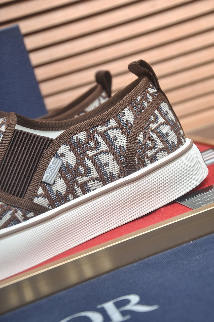 Dior Patterned Slip-On Shoes — detail