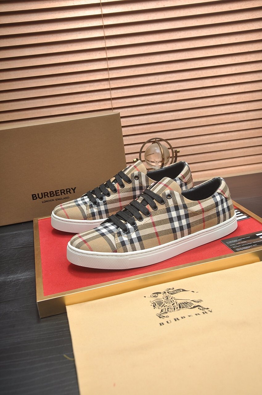 Burberry Beige Check Low-Top Sneakers — front