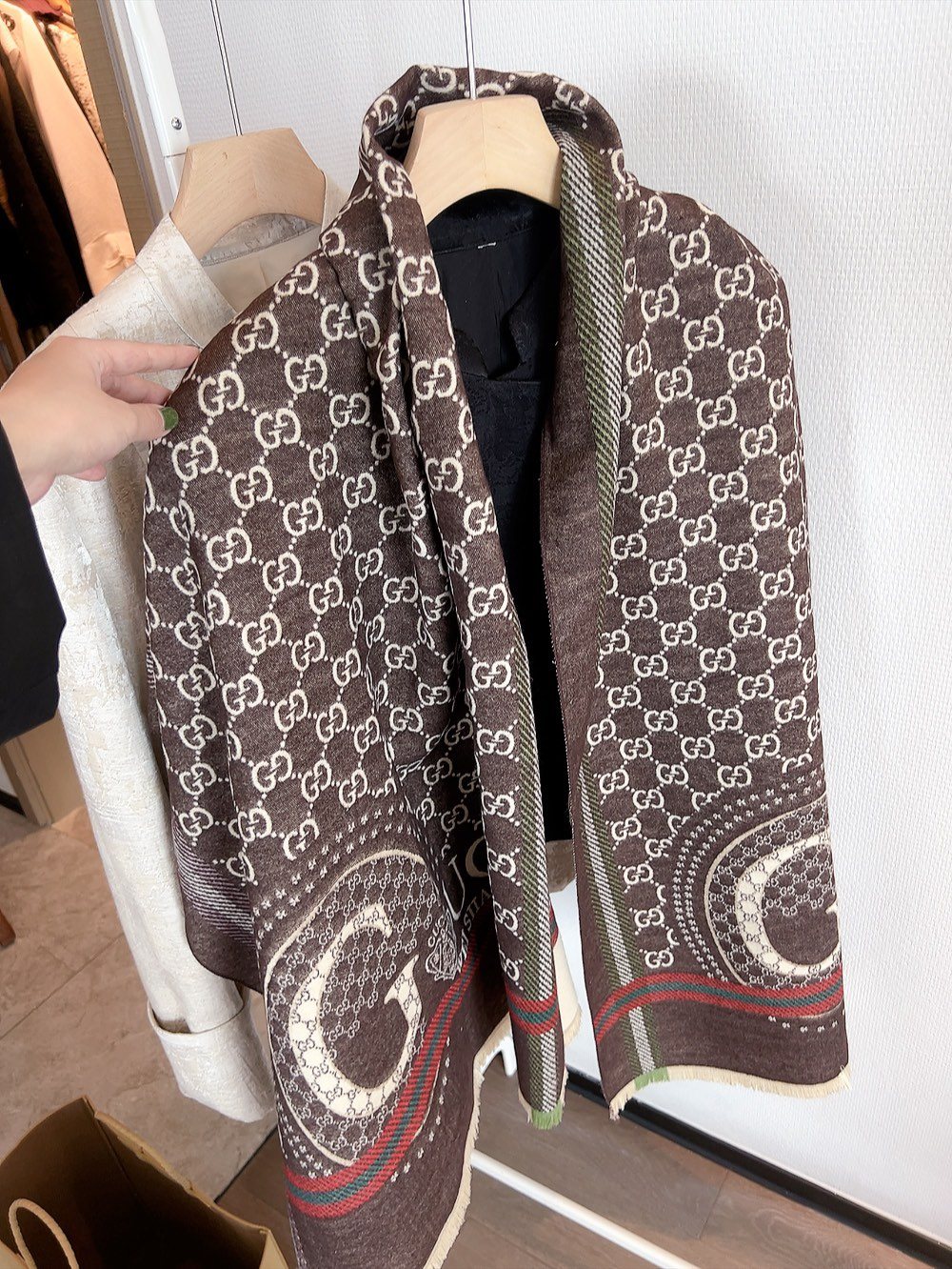 Gucci Reversible Logo Scarf — front