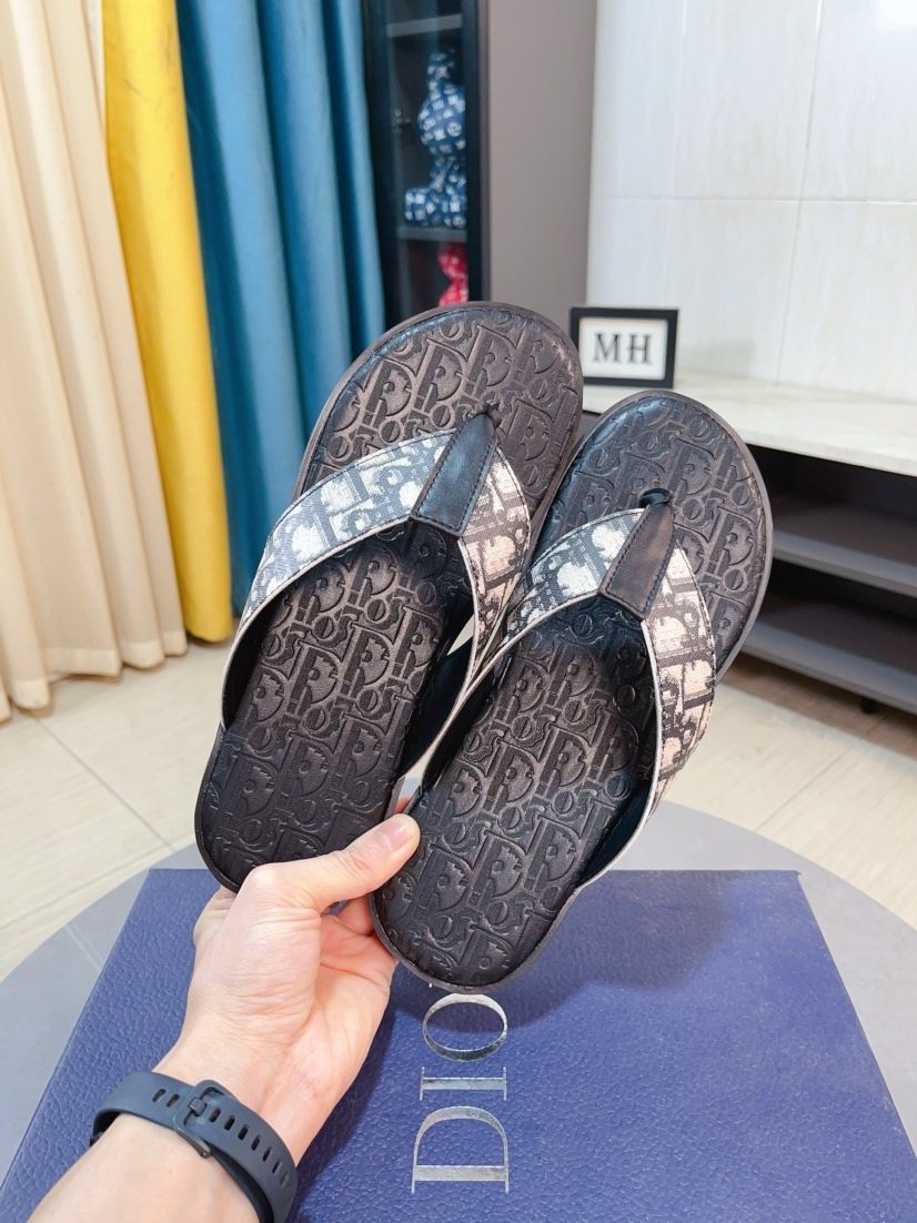 Dior Patterned Strap Thong Sandals — model