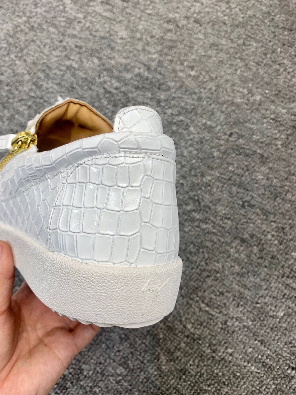 Giuseppe Zanotti White Gold-Accent Sneakers — detail