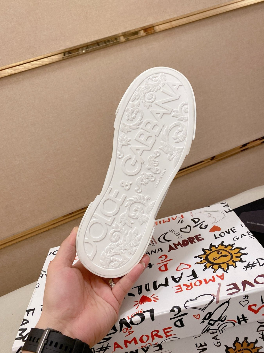 Dolce & Gabbana White Lace-Up Low-Top Sneakers — detail