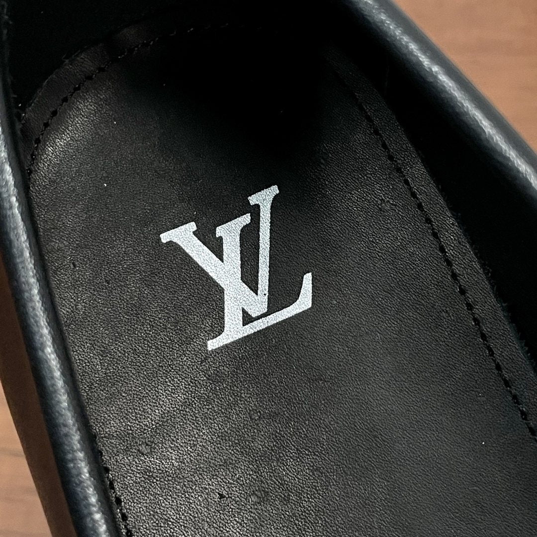 Louis Vuitton Major Black Loafers — label