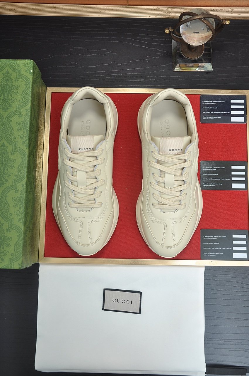 Gucci Off-White Chunky Sole Sneakers — front