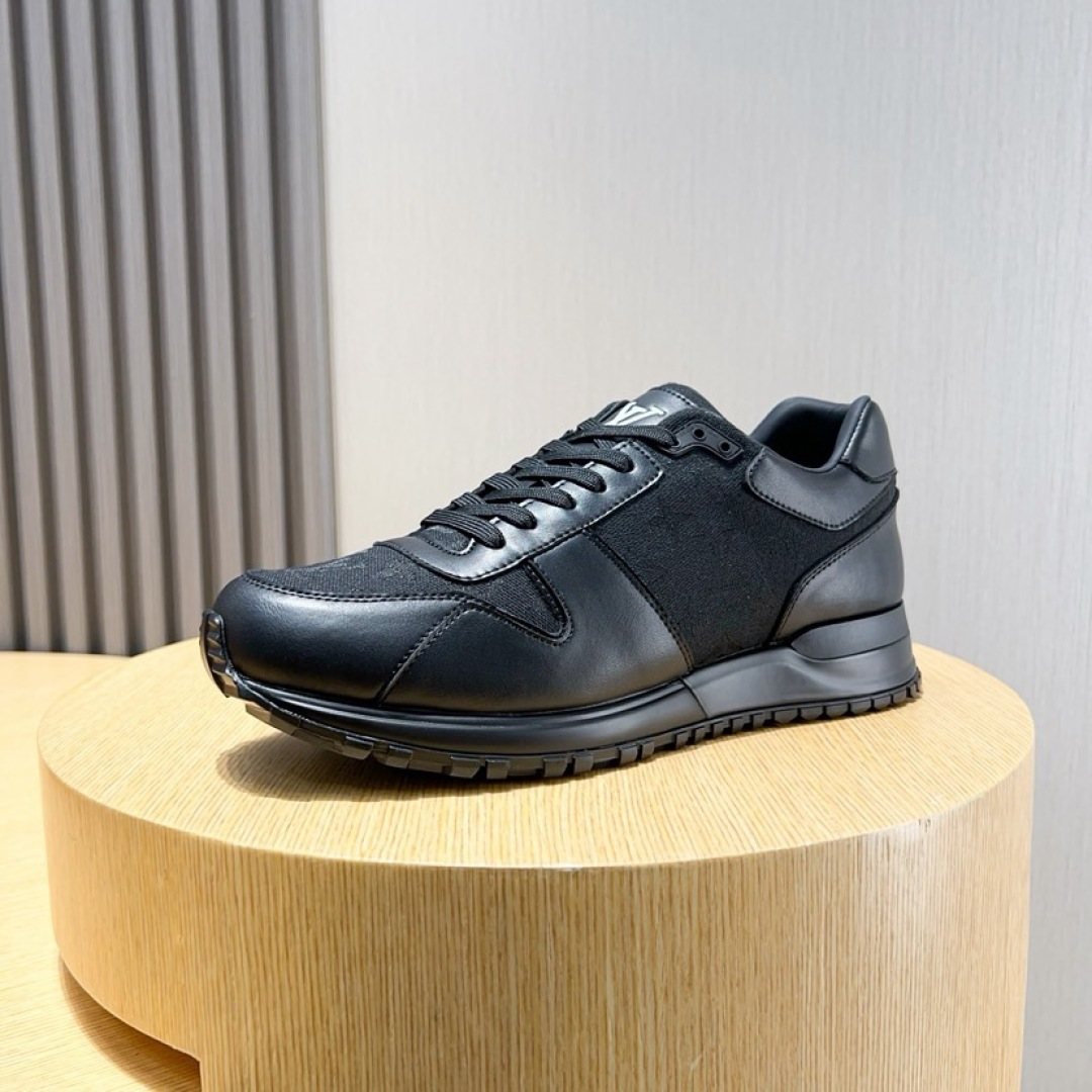 Louis Vuitton Black & Dark Gray Low-Top Sneakers — detail