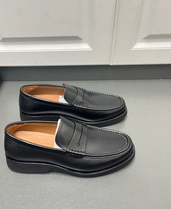 Zegna Black Leather Slip-On Loafers — front