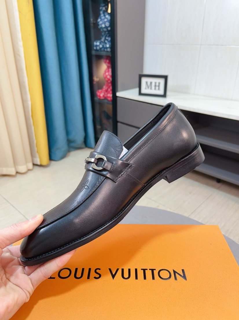 Louis Vuitton Black Metal-Bit Loafers — side