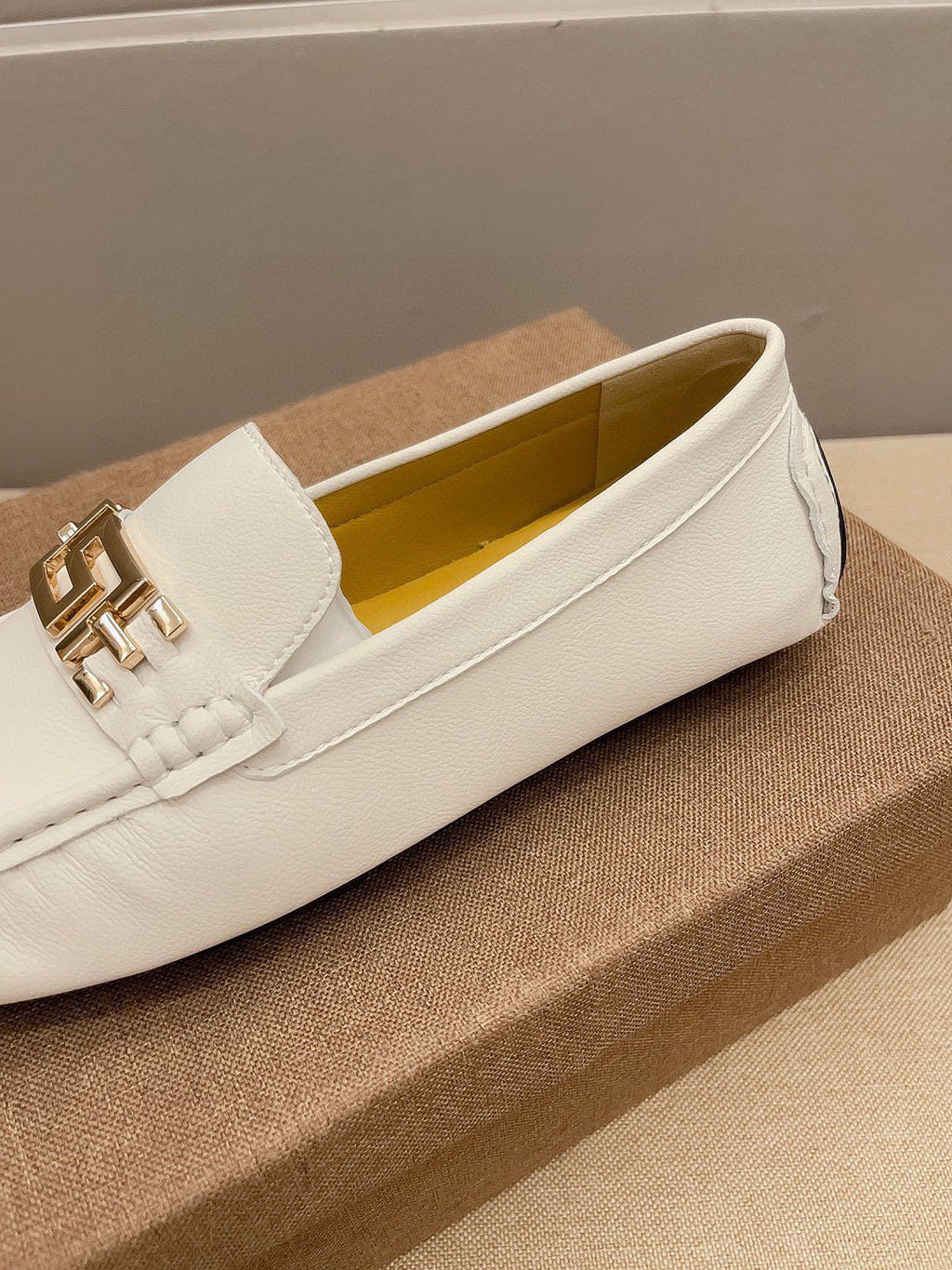 Versace Cream White Gold-Tone Loafers — detail