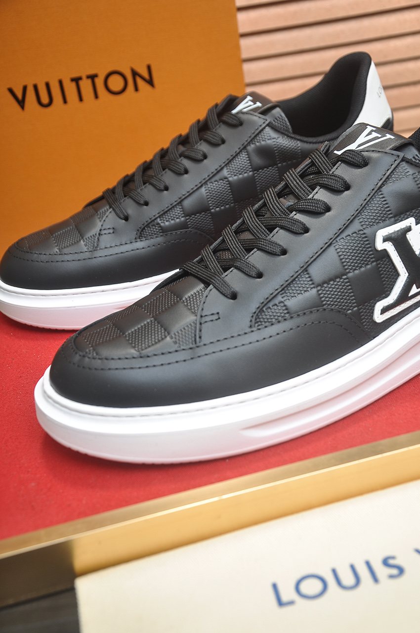 Louis Vuitton Black Low-Top Sneakers — detail