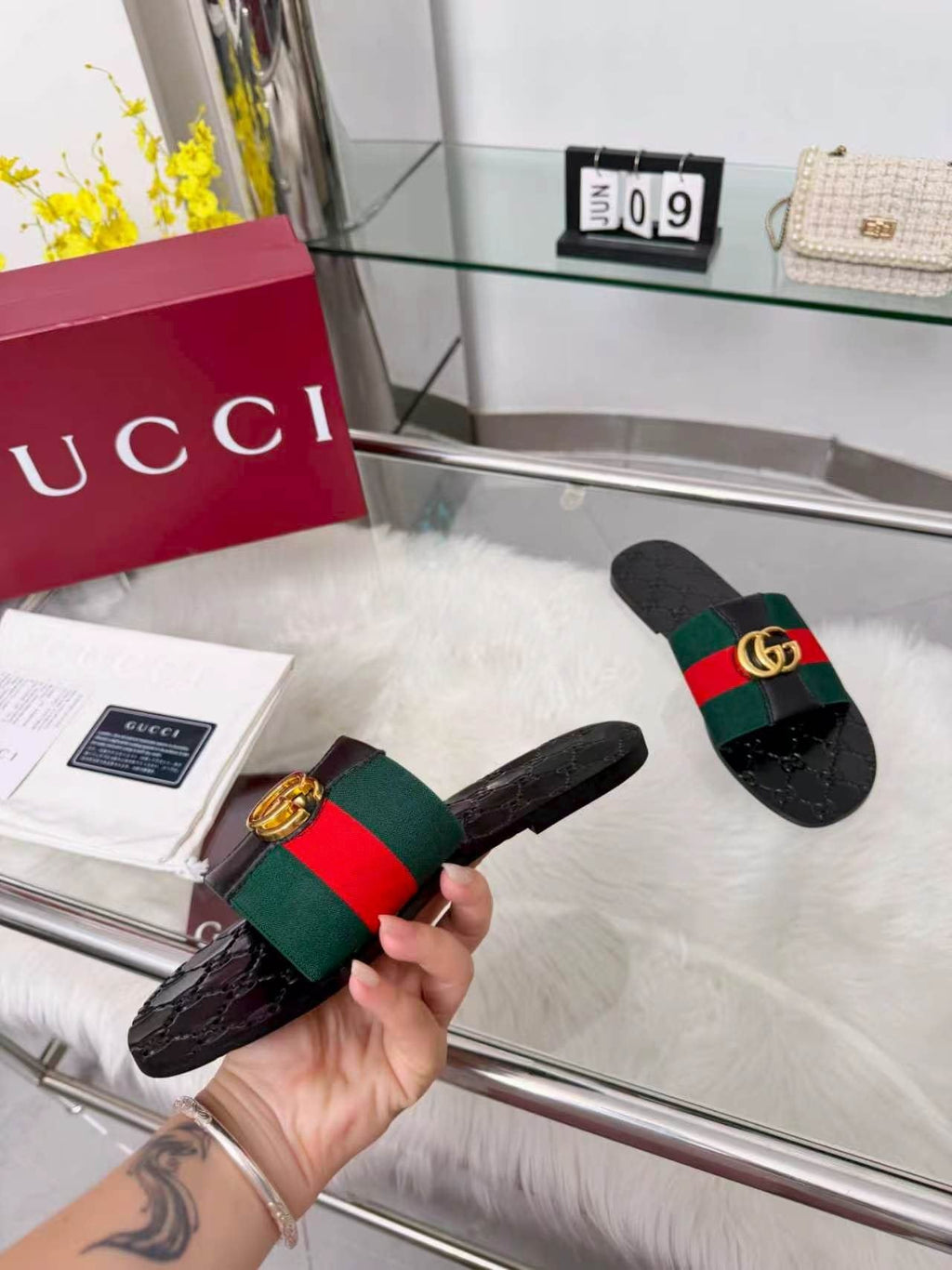Gucci Black Striped Strap Slide Sandals — detail