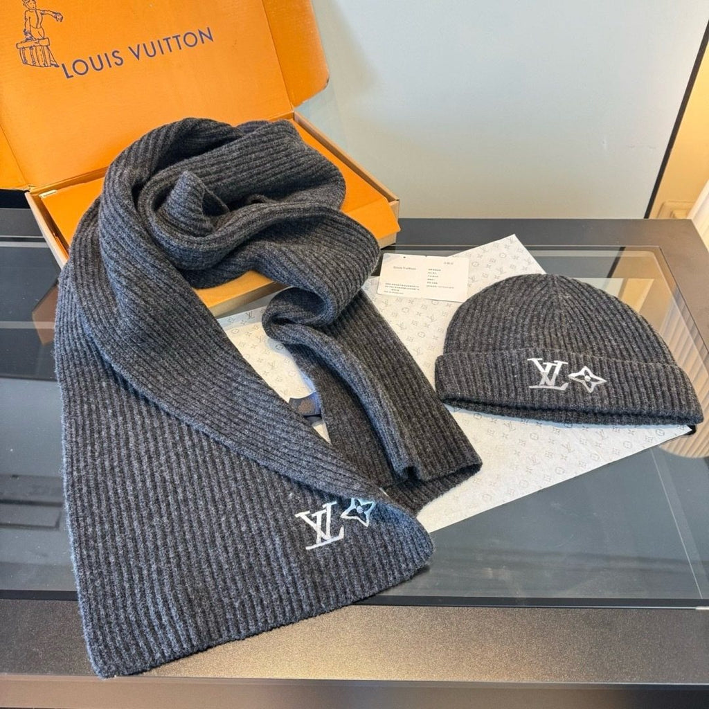 Louis Vuitton Rib-Knit Beanie & Scarf Set — front