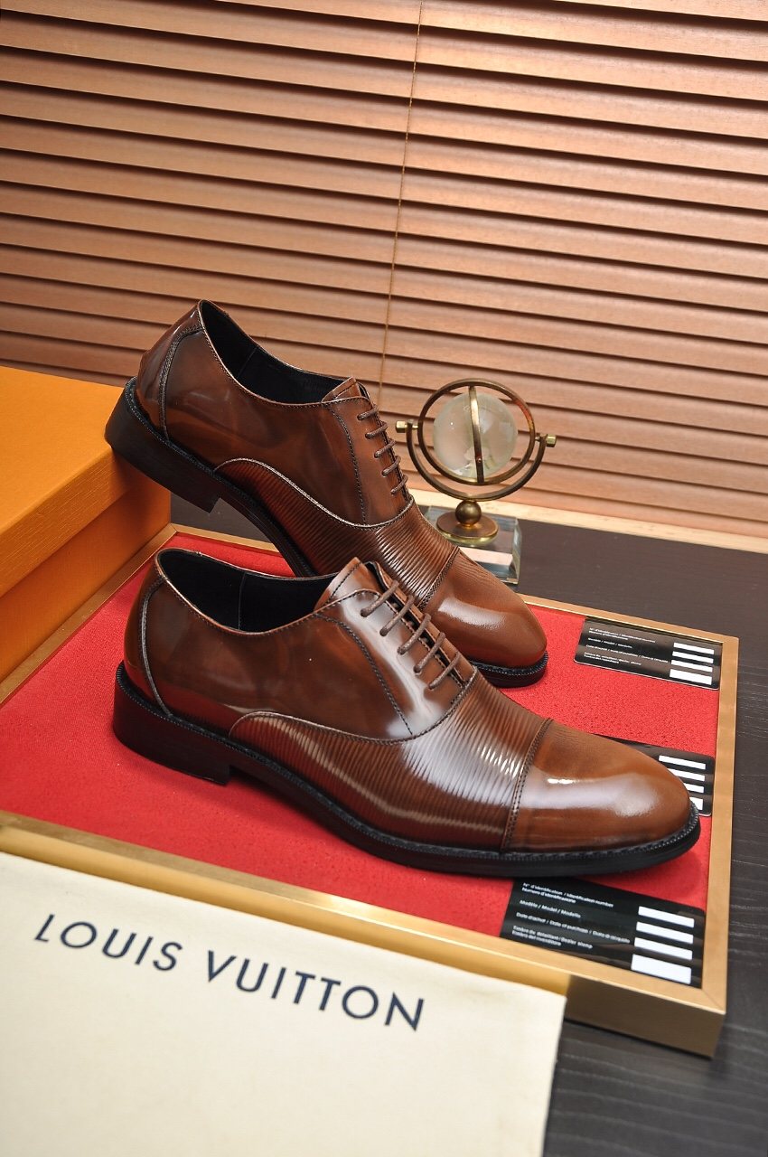 Louis Vuitton Lace-Up Dress Shoes — side