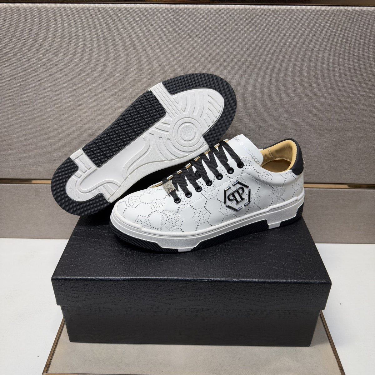 Philipp Plein Textured Low-Top Sneakers — detail