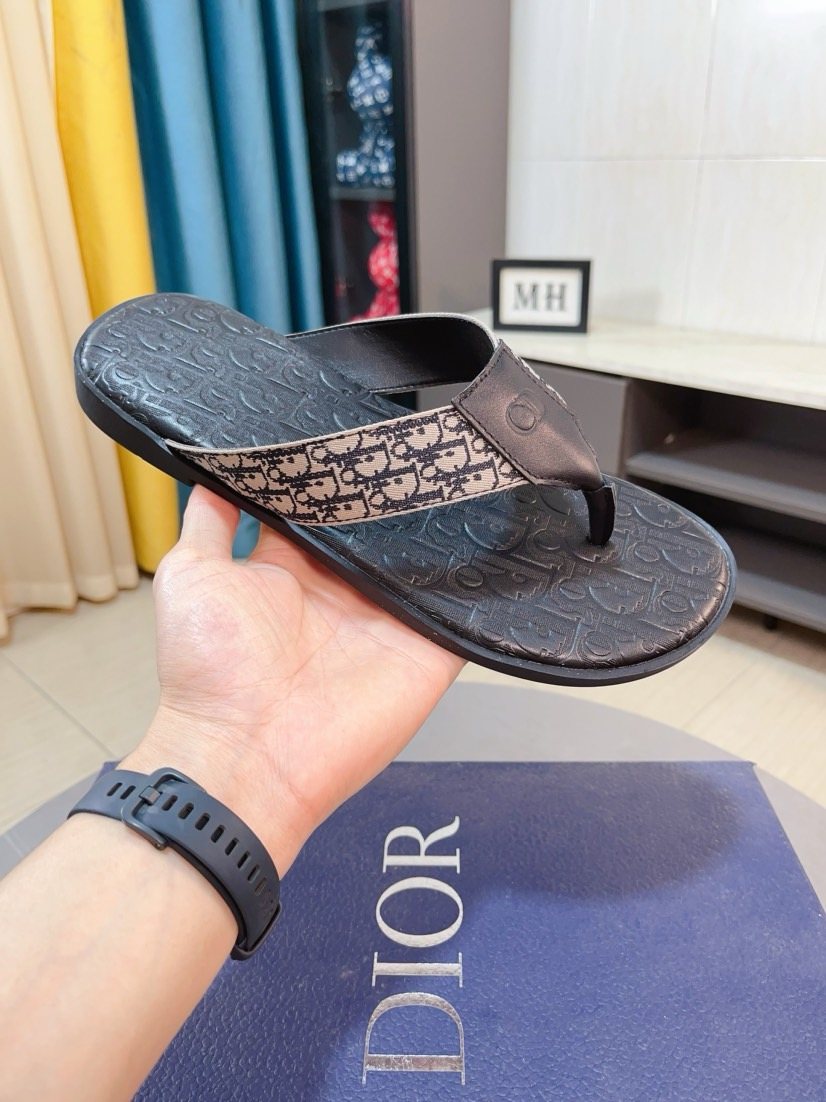 Dior Patterned Thong Sandals — front