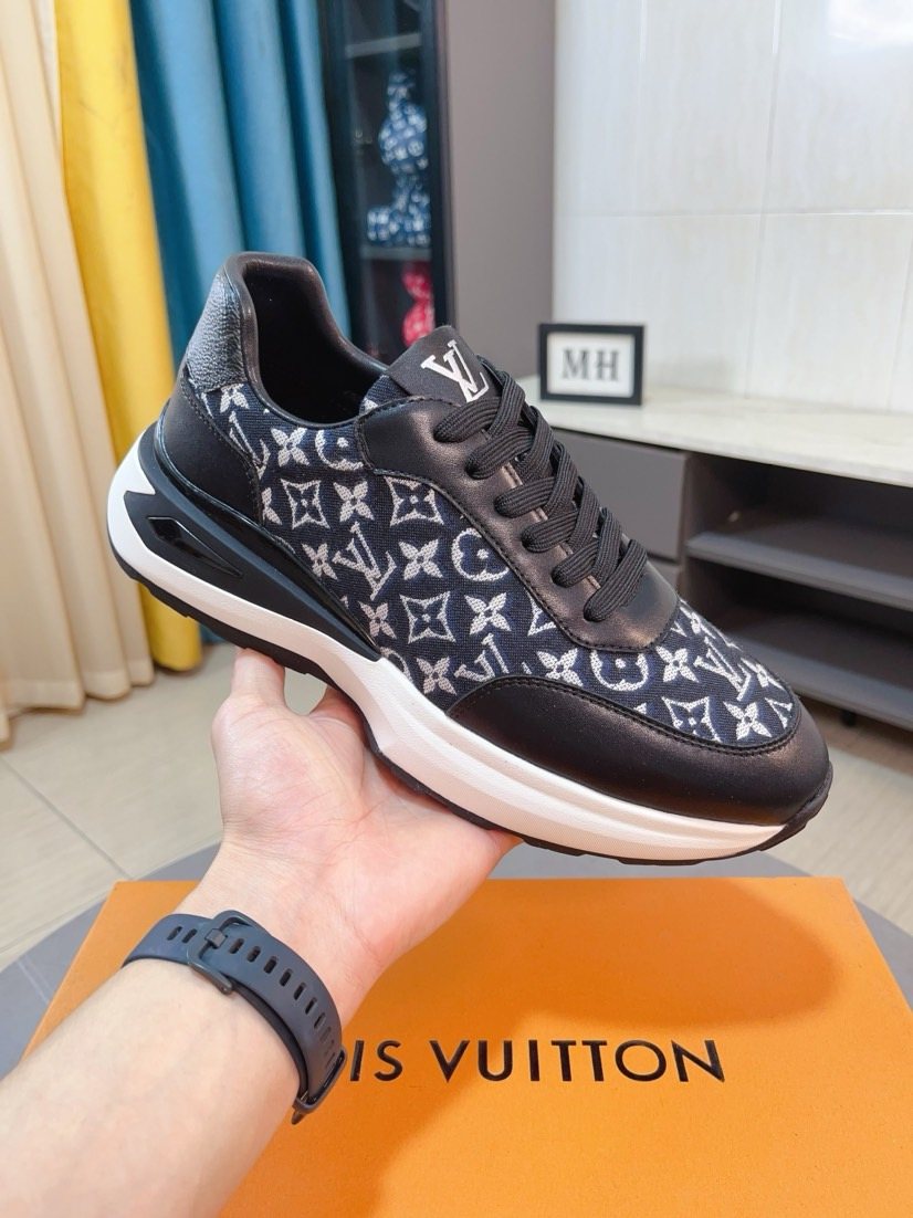 Louis Vuitton Patterned Low-Top Sneakers — side