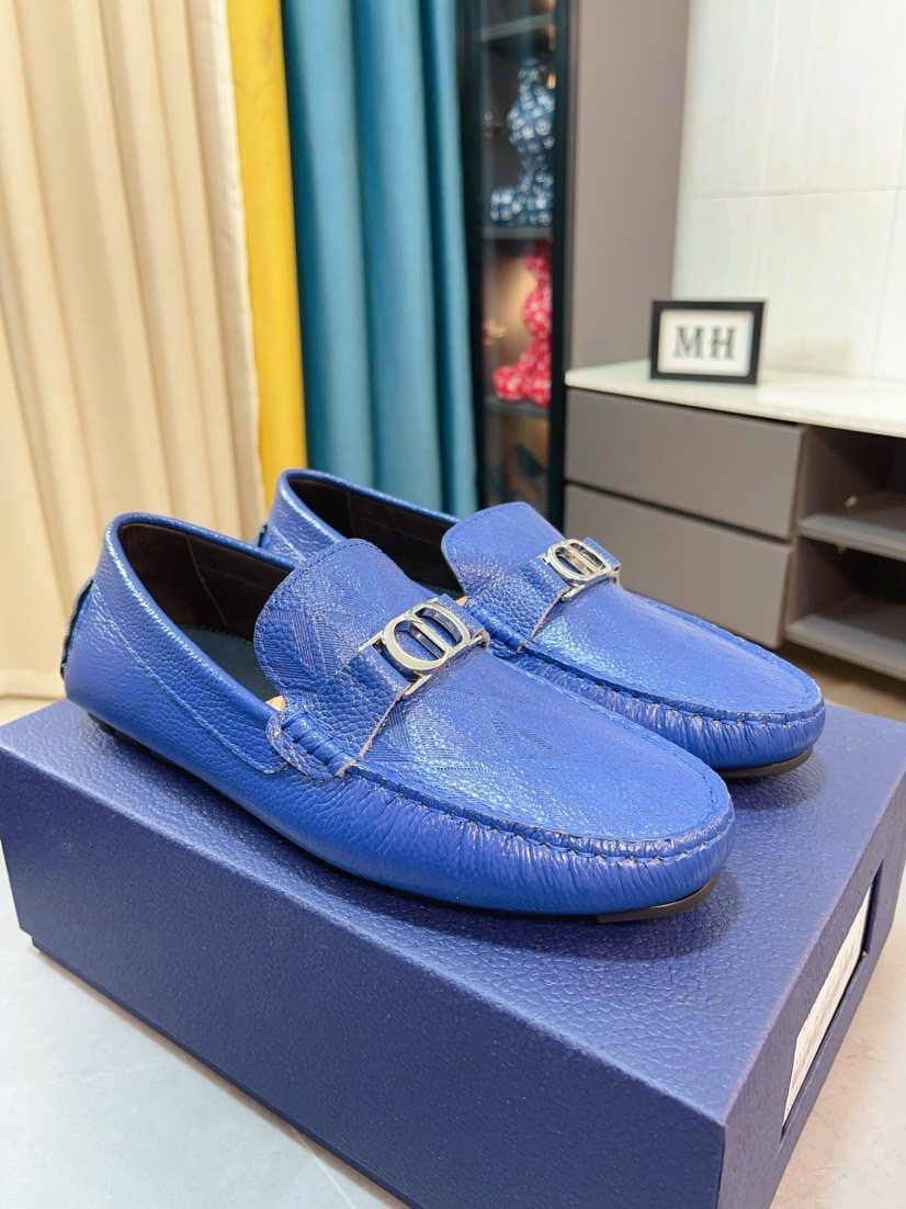 Men’s Textured Metal-Trim Loafers — front