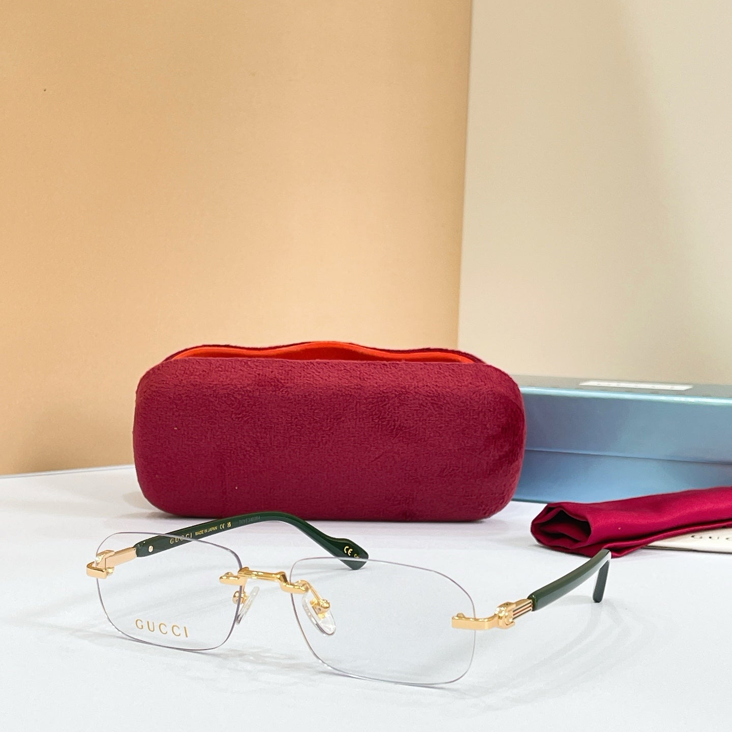 GUCCI Sunglasses GG1221S