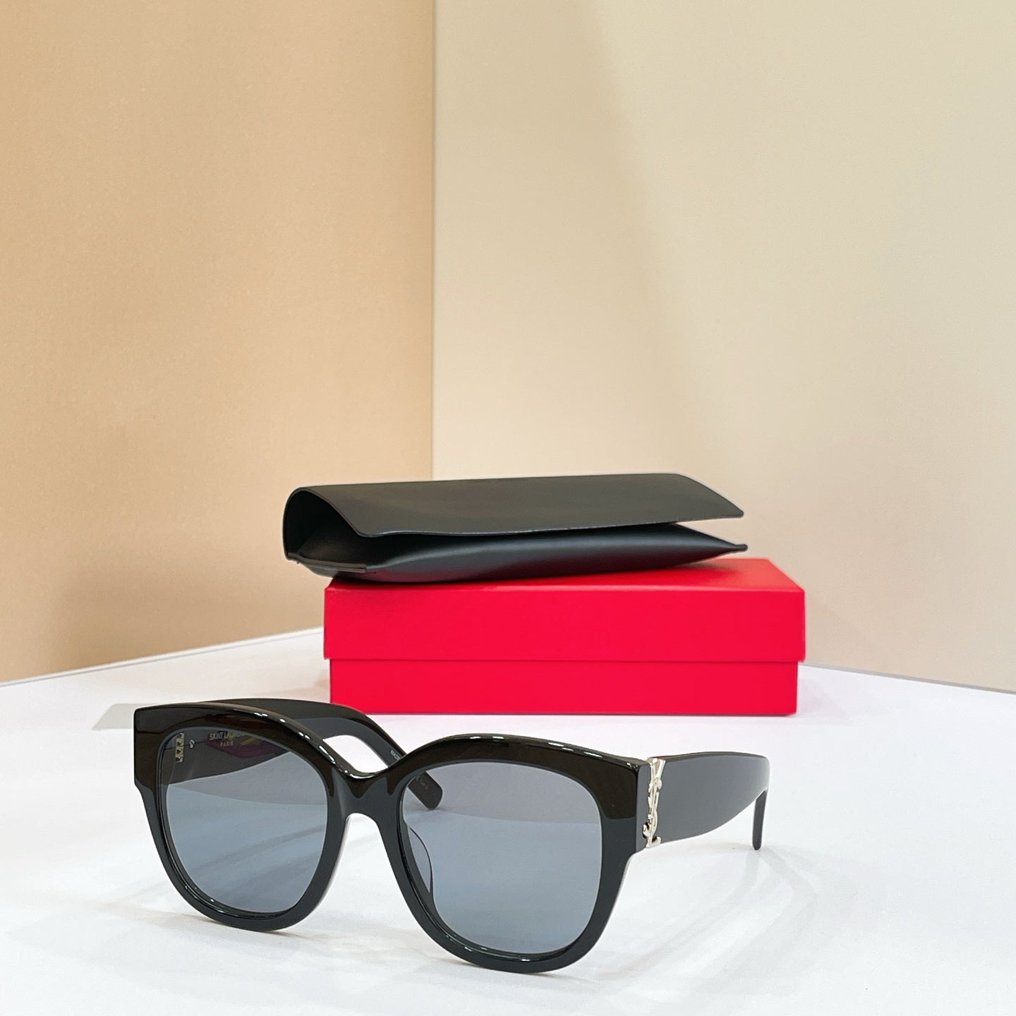 SAINT LAURENT Sunglasses SL M95