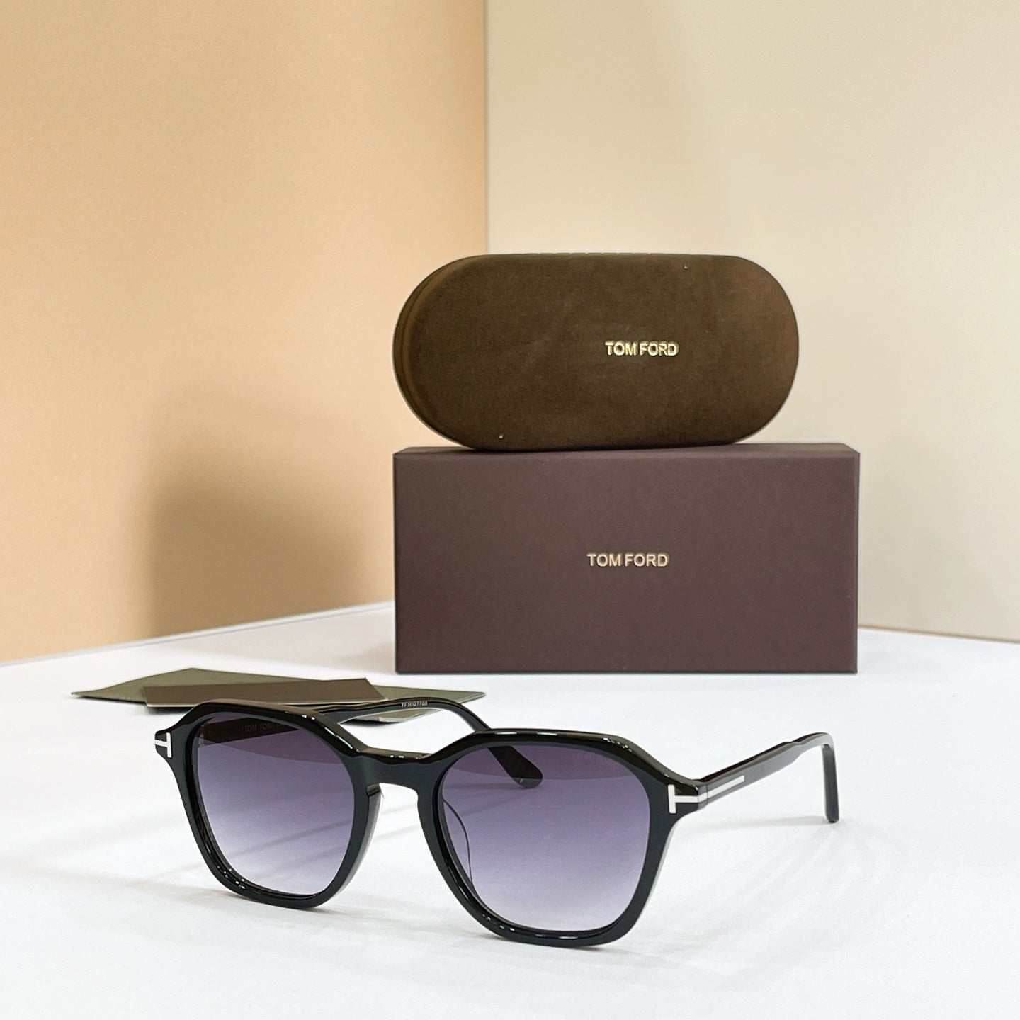 TOM FORD Sunglasses TF6101-D-B