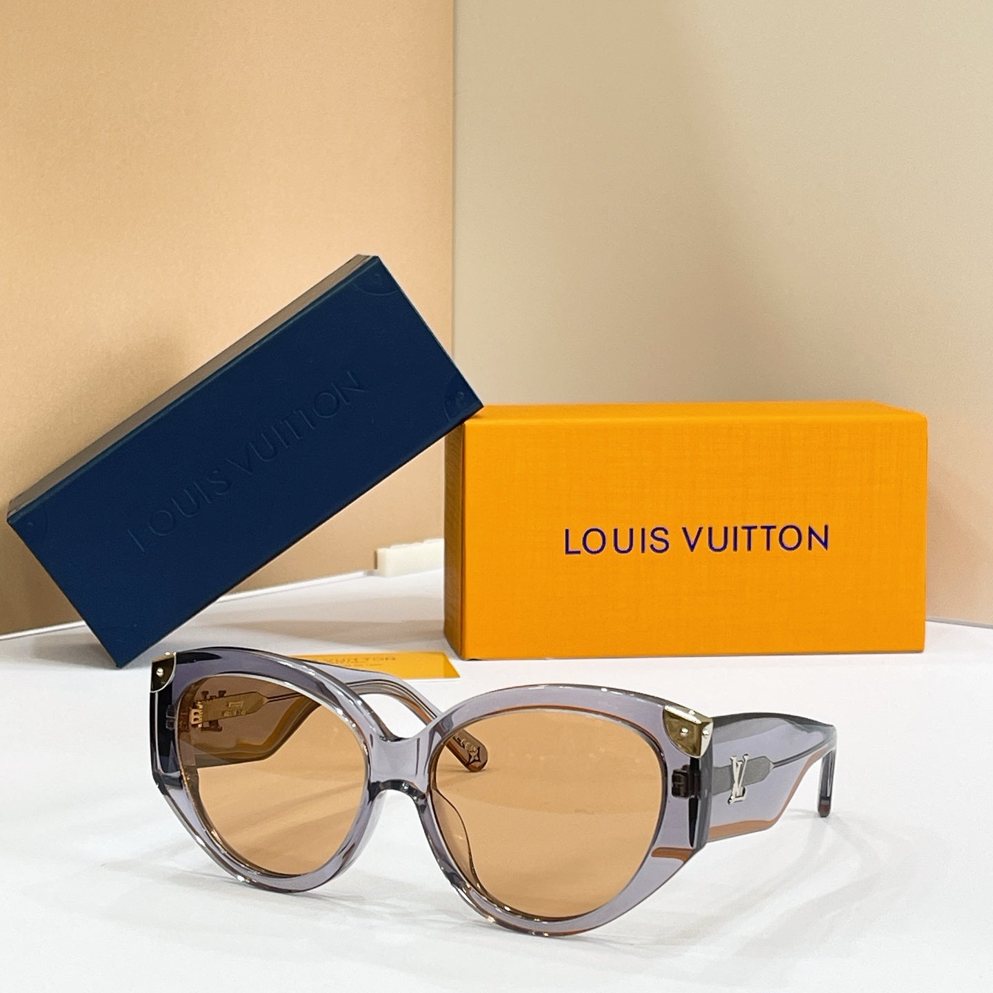 LOUIS VUITTON Sunglasses Z3340W