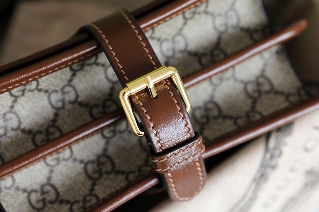 Gucci GG Retro Small Messenger Bag – 671620